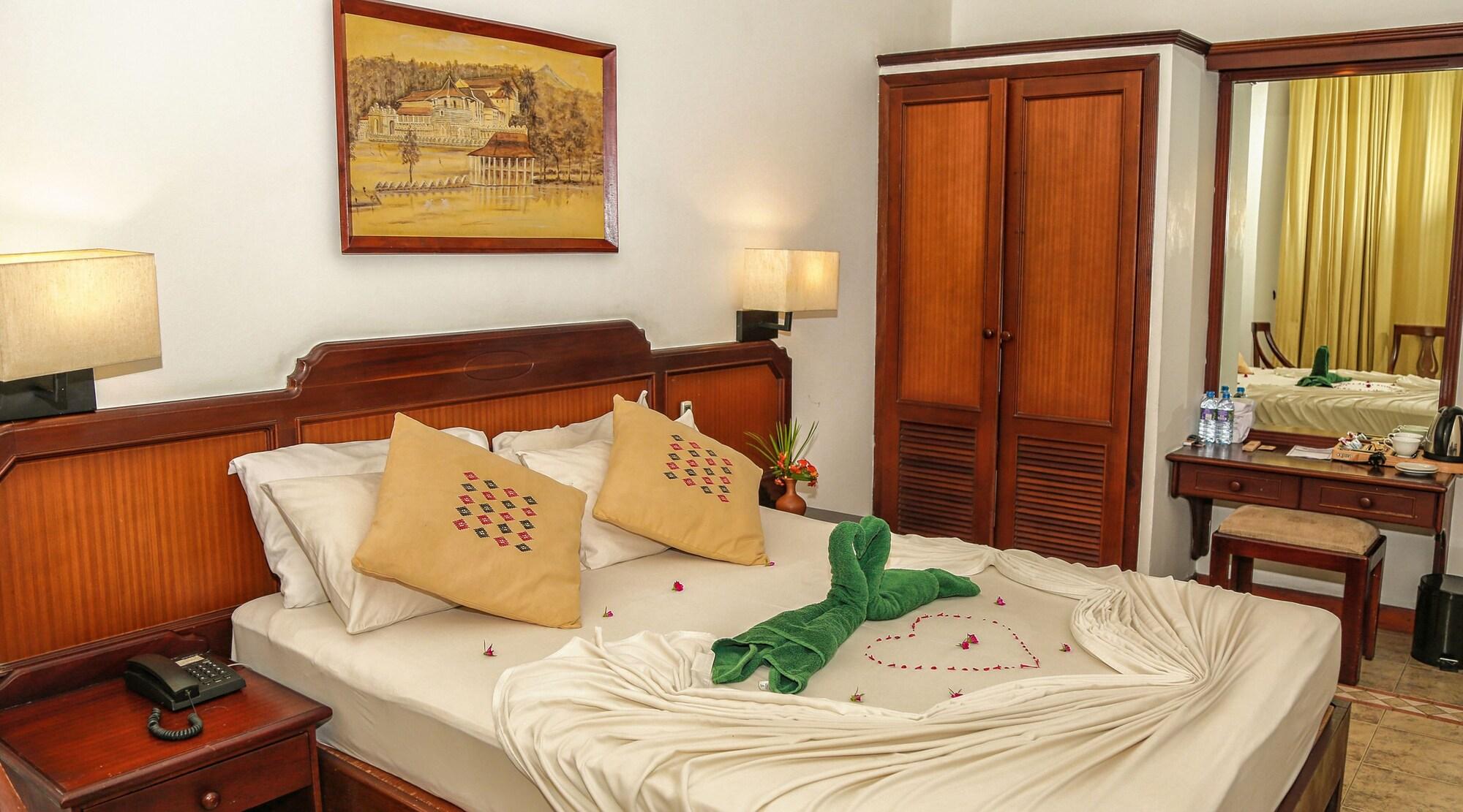 Senani Hotel Kandy Kültér fotó