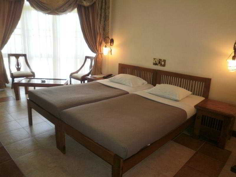 Senani Hotel Kandy Kültér fotó