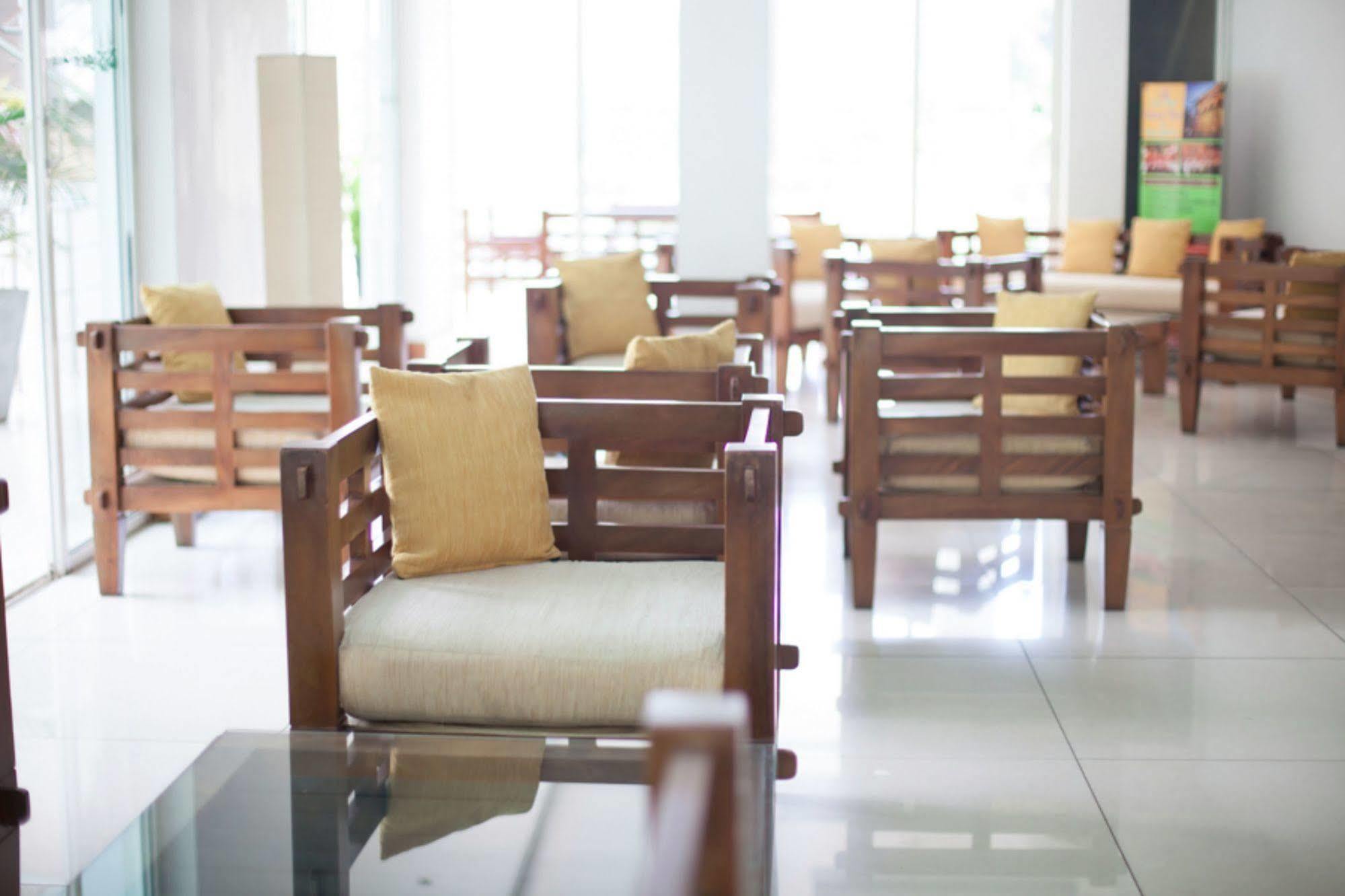 Senani Hotel Kandy Kültér fotó