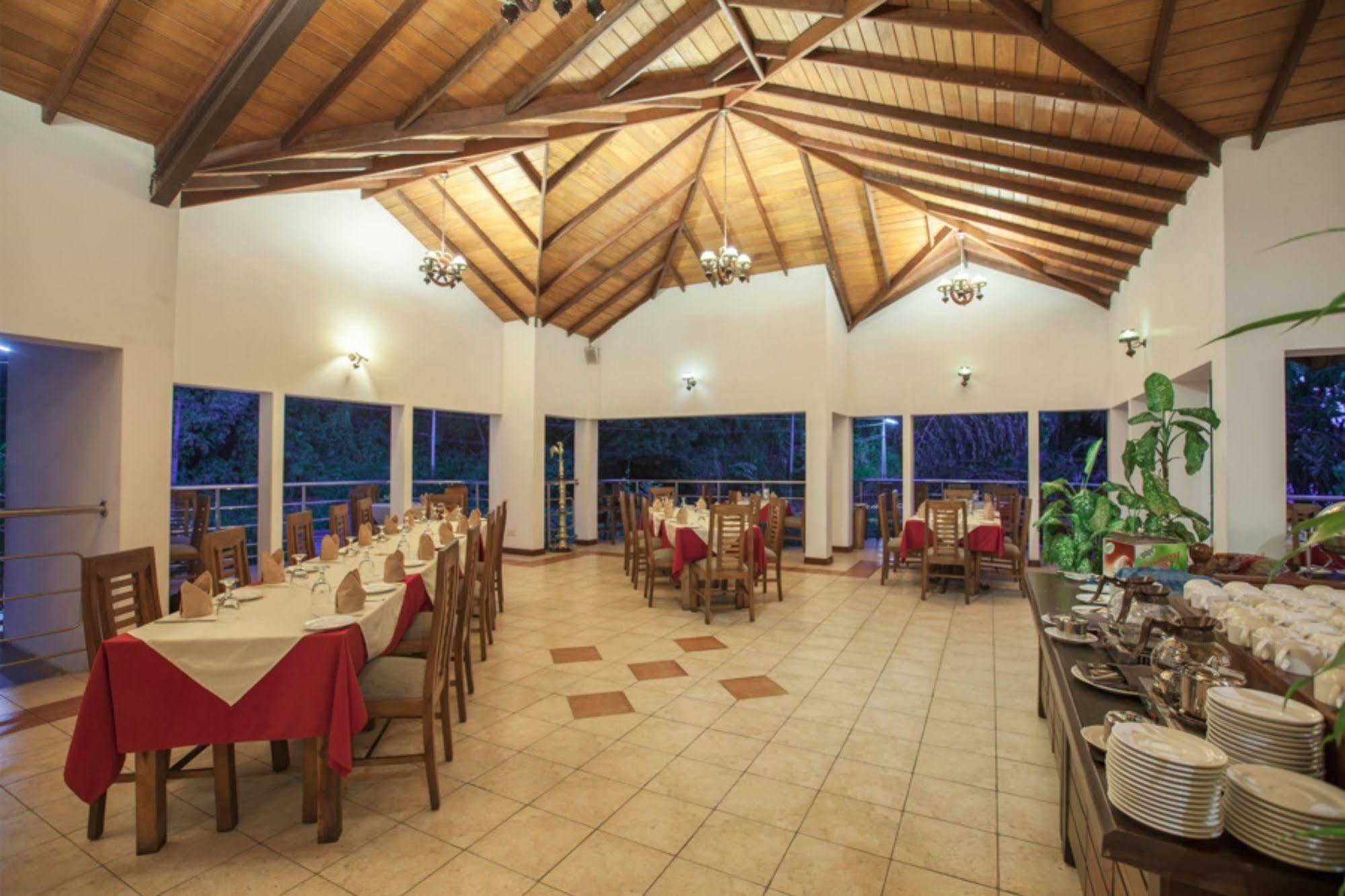 Senani Hotel Kandy Kültér fotó