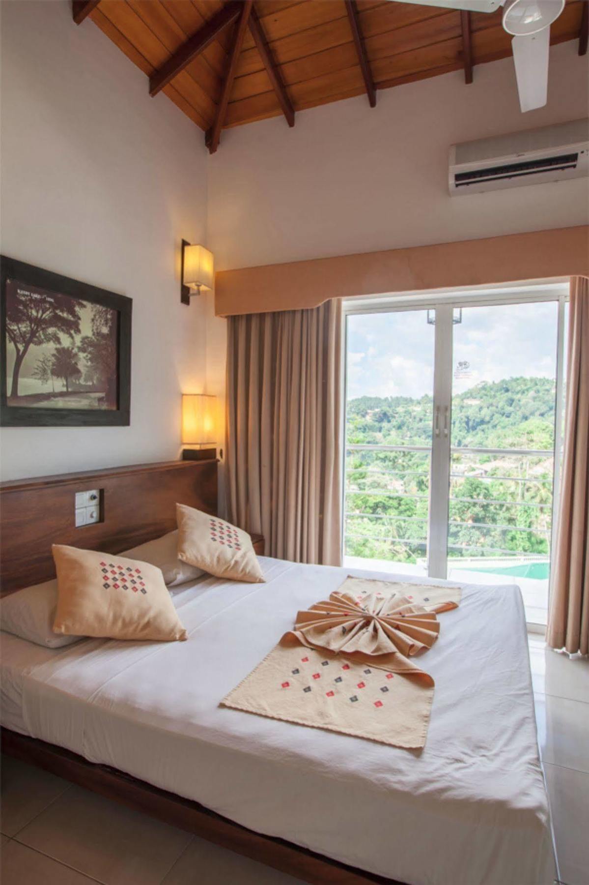 Senani Hotel Kandy Kültér fotó